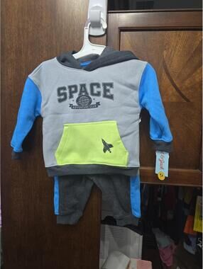 12m brand new two p sweatsuit outfit from target item 646
